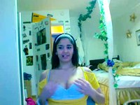 stickam teen flashes her boobs