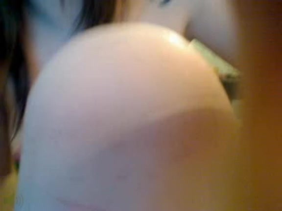 Toying my teenage fanny on webcam