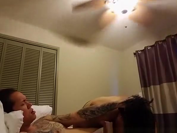 Chubby Brunette Blows Tattooed Dude’S Dick