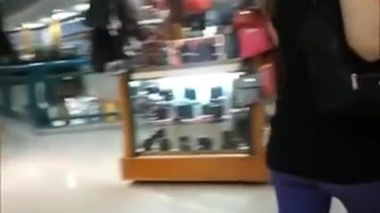 Candid Voyeur Camera In Mall Films Hot Gazoo In Yoga Panties