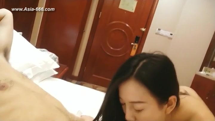 chinese man fucking callgirl in hotel.10
