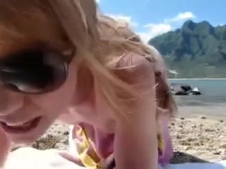 Having outdoor masturbation session on Hawaii beach