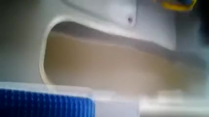 Jerking off in the public bus behind hot lady
