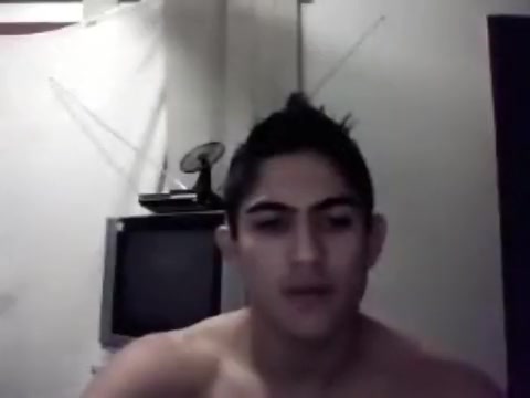 Straight Fighter Caught Jerking With Girl On Webcam