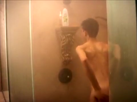 Dickdi 19 bicurious boy showers