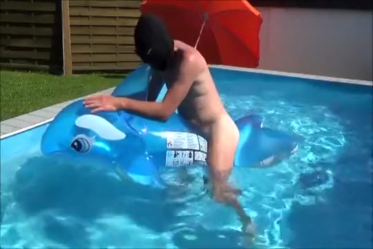 Orca ficken im Pool