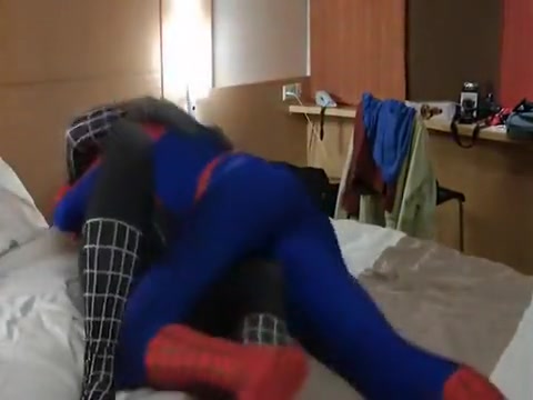Spiderman and Zentai Love and Layering