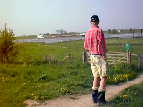 nlboots - along the river rhine (outdoors)