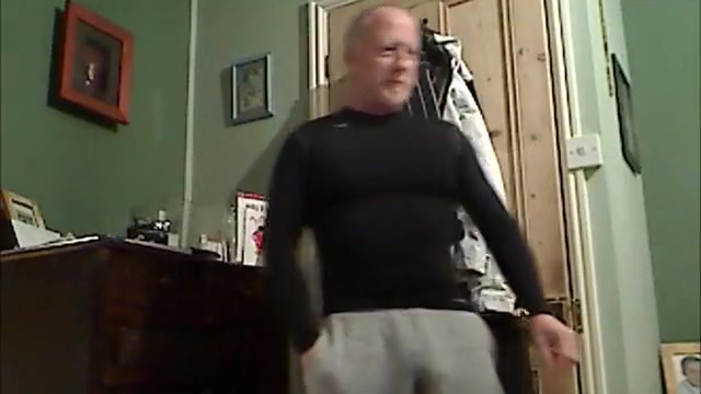 Muscle Dad Verbal and Cum Squirt