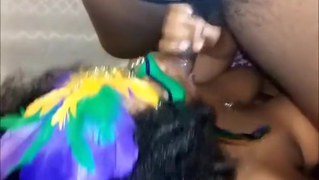 Hooked up with a slut from the rio carnival and got a blowjob