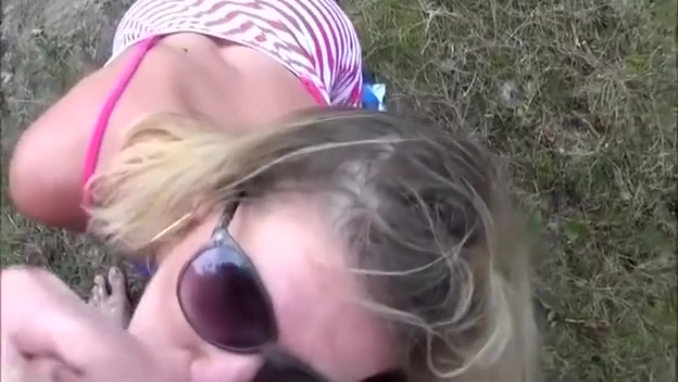 Public sex at a hawai beach ends with a facial