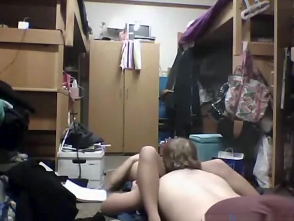 Students have oral and missionary sex on the dorm floor
