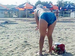 Big tits bikini Girls spycam beach voyeur HD Video
