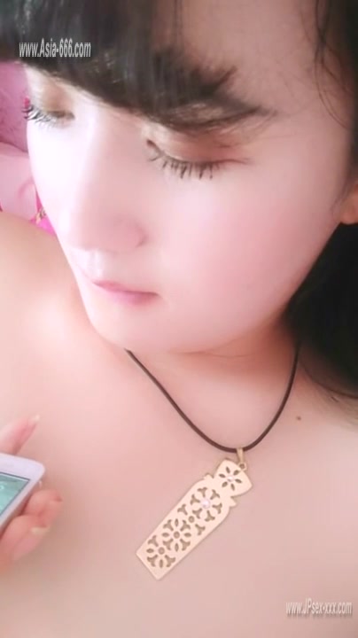 chinese teens live chat with mobile phone.83
